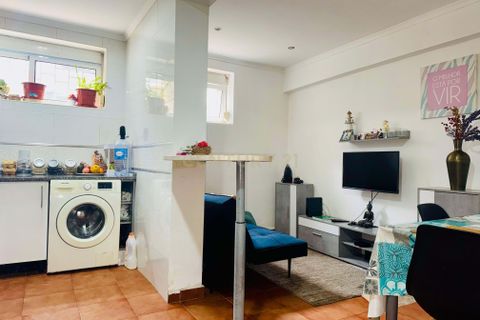 Lejlighed i Amadora, Lisbon, Amadora - € 240.000 | Ref: C0222-06904 - foto 3