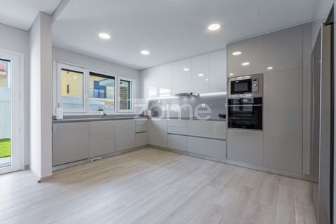Villa i Odivelas, Lisbon, Odivelas - € 750.000 | Ref: ZMPT586429 - foto 17
