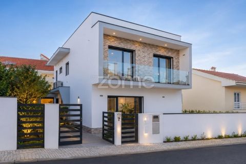 Villa i Odivelas, Lisbon, Odivelas - € 750.000 | Ref: ZMPT586429 - foto 1