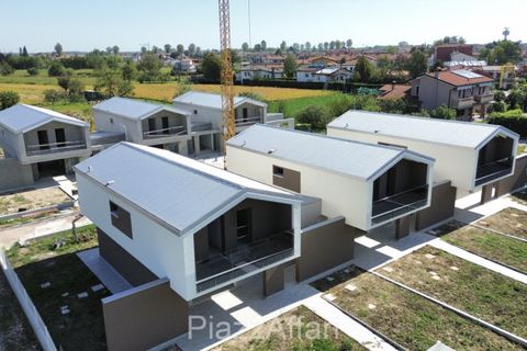Villa a Camponogara, Venice, Camponogara - € 300.000 | Ref: CAMPNG3 - foto 3