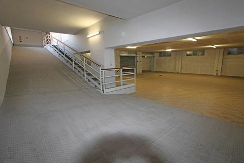 Parkeringsplads i Chivasso, Turin, Chivasso - € 99.000 | Ref: 13962 - foto 15