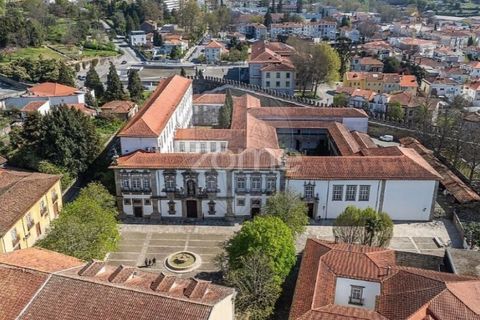 Villa i Guimaraes, Braga, Guimaraes - € 1.250.000 | Ref: ZMPT587204 - foto 31