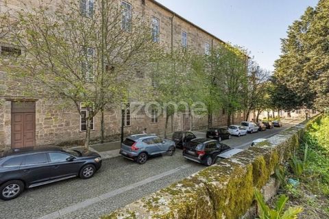 Villa i Guimaraes, Braga, Guimaraes - € 1.250.000 | Ref: ZMPT587204 - foto 32