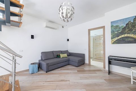 Villa a Dolceacqua, Imperia, Dolceacqua - € 430.000 | Ref: F159-1470 - foto 8