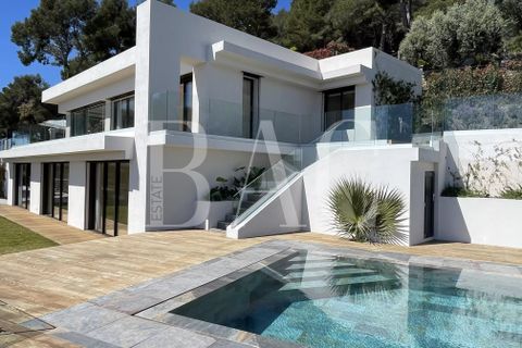 Villa i Roquebrune-Cap-Martin, Alpes-Maritimes, Roquebrune-Cap-Martin - € 5.900.000 | Ref: XP01793 - foto 1