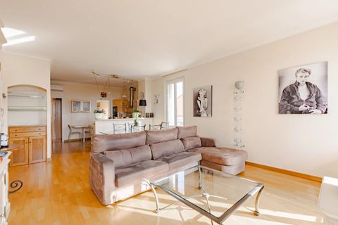 Lejlighed i Saint-Raphaël, Var, Saint-Raphaël - € 415.000 | Ref: 85651592 - foto 2