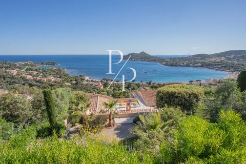 Haus in Saint-Raphaël, Var, Saint-Raphaël - € 1.950.000 | Ref: 86157004 - Foto 1