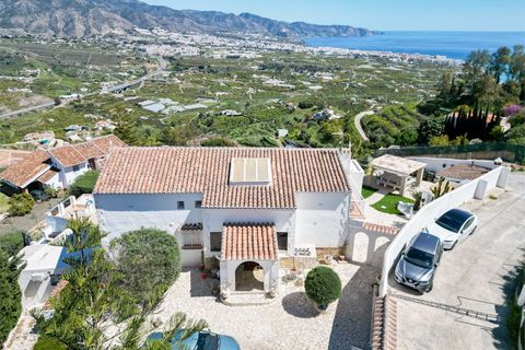 Villa i Torrox, Malaga, Torrox - € 1.250.000 | Ref: 10781-JV4639 - foto 48