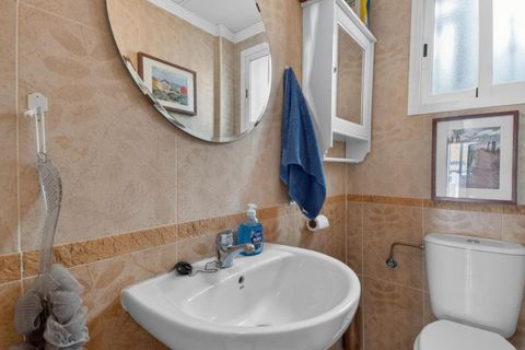Casa de pueblo en Punta Prima, Alicante, Punta Prima - € 179.000 | Ref: 200-4709 - photo 11
