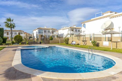 Casa de pueblo en Punta Prima, Alicante, Punta Prima - € 179.000 | Ref: 200-4709 - photo 27
