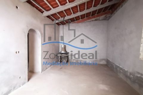 Villa a Alenquer, Lisbon, Alenquer - € 108.000 | Ref: ZI-508 - foto 3