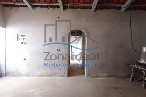 Villa a Alenquer, Lisbon, Alenquer - € 108.000 | Ref: ZI-508 - foto 4
