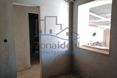 Villa a Alenquer, Lisbon, Alenquer - € 108.000 | Ref: ZI-508 - foto 5
