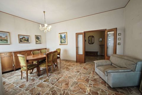Villa a Volterra, Pisa, Volterra - € 170.000 | Ref: A-323-988910 - foto 2
