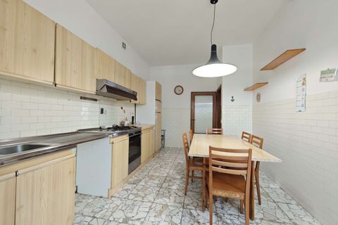 Villa a Volterra, Pisa, Volterra - € 170.000 | Ref: A-323-988910 - foto 4
