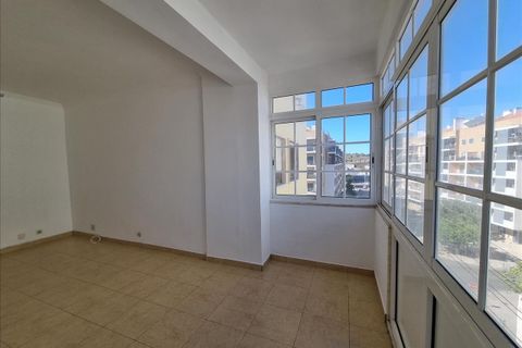 Lejlighed i Amadora, Lisbon, Amadora - € 337.000 | Ref: ZTRE-03830/12758 - foto 4