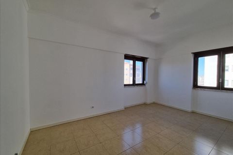 Lejlighed i Amadora, Lisbon, Amadora - € 337.000 | Ref: ZTRE-03830/12758 - foto 11