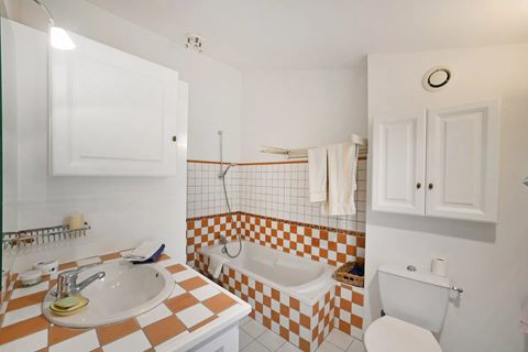 Villa i Uzes, Gard, Uzes - € 895.000 | Ref: HH-15432602 - foto 30