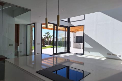 Villa a Finestrat, Alicante, Finestrat - € 1.195.000 | Ref: EXP13802/8930 - foto 6