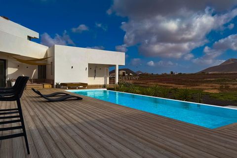 Villa a Villaverde, Fuerteventura, Villaverde - € 1.700.000 | Ref: #SMVILLALUJLAJAR2026 - foto 17