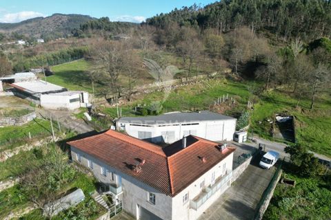 Farm hus i Guimaraes, Braga, Guimaraes - € 1.200.000 | Ref: 050635 - foto 1