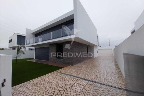 Byhus i Entroncamento, Santarem, Entroncamento - € 630.000 | Ref: 053207 - foto 1