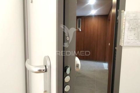 Lejlighed i Amadora, Lisbon, Amadora - € 460.000 | Ref: 047116 - foto 20