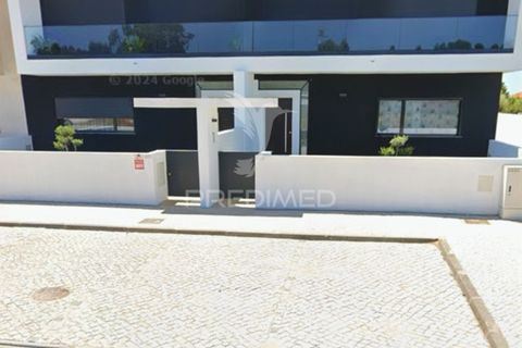 Byhus i Entroncamento, Santarem, Entroncamento - € 550.000 | Ref: 048882 - foto 2
