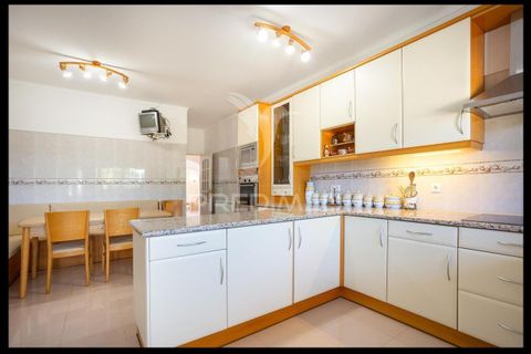 Byhus i Lagoa, Faro, Lagoa - € 1.270.000 | Ref: 050040 - foto 28