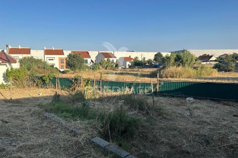 Helårsgrund i Alenquer, Lisbon, Alenquer - € 65.000 | Ref: 052777 - foto 1