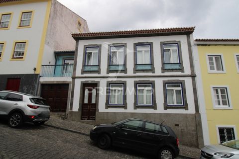 Byhus i Angra do Heroismo, Terceira, Angra do Heroismo - € 600.000 | Ref: 054384 - foto 1