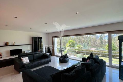 Byhus i Guimaraes, Braga, Guimaraes - € 889.900 | Ref: 036789 - foto 31