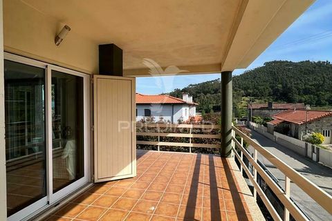 Byhus i Guimaraes, Braga, Guimaraes - € 640.000 | Ref: 036978 - foto 37