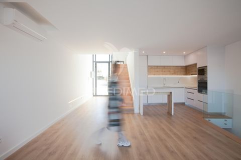 Byhus i Almada, Setubal, Almada - € 680.000 | Ref: 042344 - foto 14
