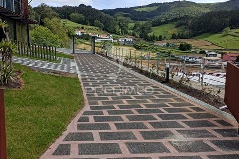 Byhus i Angra do Heroismo, Terceira, Angra do Heroismo - € 370.000 | Ref: 052761 - foto 1