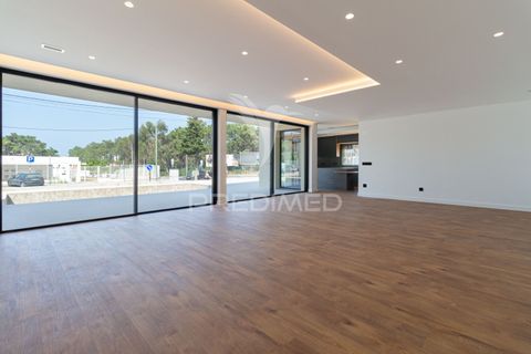 Byhus i Almada, Setubal, Almada - € 2.100.000 | Ref: 054508 - foto 2