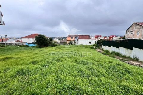 Helårsgrund i Amadora, Lisbon, Amadora - € 85.000 | Ref: 057100 - foto 1
