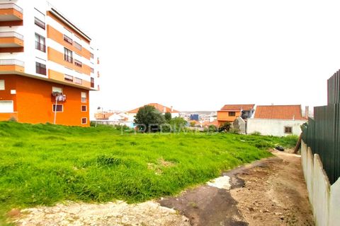 Helårsgrund i Amadora, Lisbon, Amadora - € 85.000 | Ref: 043937 - foto 1