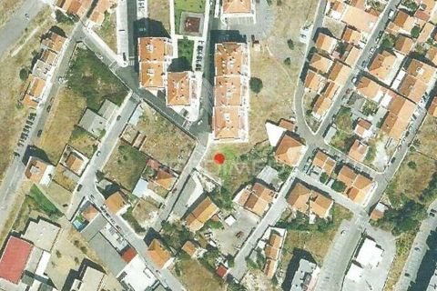 Helårsgrund i Amadora, Lisbon, Amadora - € 85.000 | Ref: 043937 - foto 9