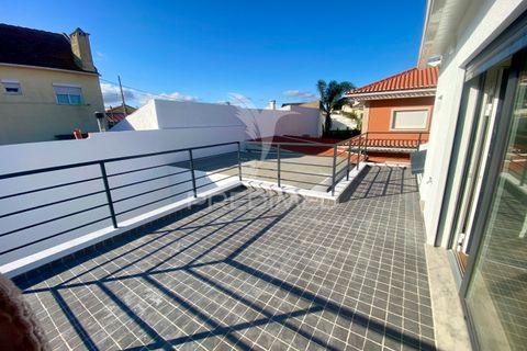 Byhus i Almada, Setubal, Almada - € 595.000 | Ref: 044669 - foto 16