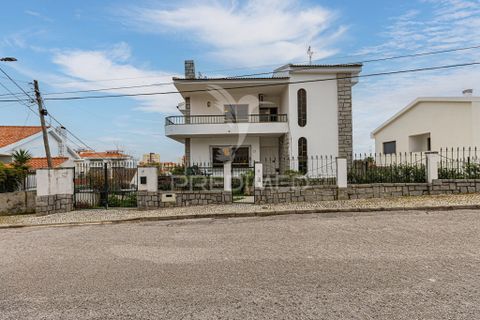 Byhus i Seixal, Setubal, Seixal - € 777.777 | Ref: 058443 - foto 1