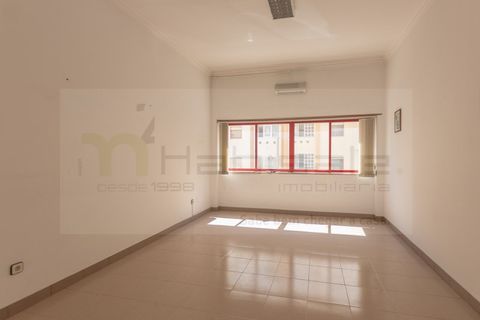 Erhvervsejendom i Odivelas, Lisbon, Odivelas - € 240.000 | Ref: D3395 - foto 10