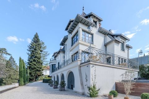Villa a Roanne, Loire, Roanne - € 999.000 | Ref: 340931864762 - foto 35