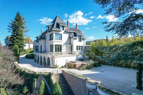 Villa a Roanne, Loire, Roanne - € 999.000 | Ref: 340931864762 - foto 46