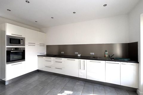 Villa a Genouille, Vienne, Genouille - € 128.400 | Ref: B6197FADEA054796 - foto 5