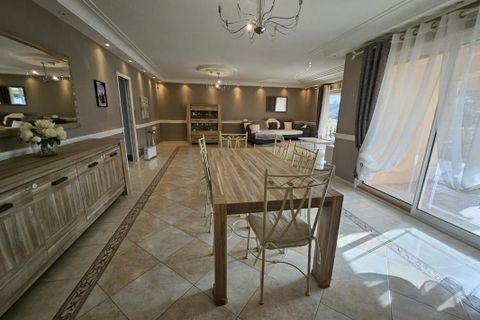 Villa a Boulazac, Dordogne, Boulazac - € 409.000 | Ref: E307C432A4A145D2 - foto 5
