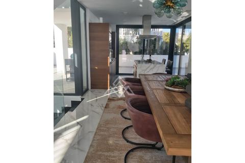 Villa a Estepona, Malaga, Estepona - € 1.440.000 | Ref: MPO-0605 - foto 6