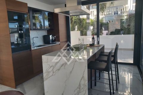 Villa a Estepona, Malaga, Estepona - € 1.440.000 | Ref: MPO-0605 - foto 9
