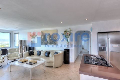 Villa a Cala de Bou, Ibiza, Cala de Bou - € 6.000/mes | Ref: R&amp;amp;I-CHA010 - foto 13