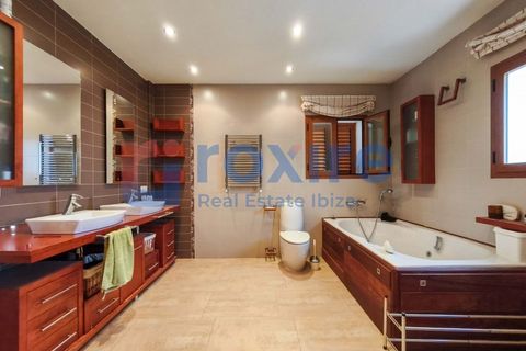 Villa a Cala de Bou, Ibiza, Cala de Bou - € 1.600.000 | Ref: R&amp;amp;I_CAS_1026 - foto 38